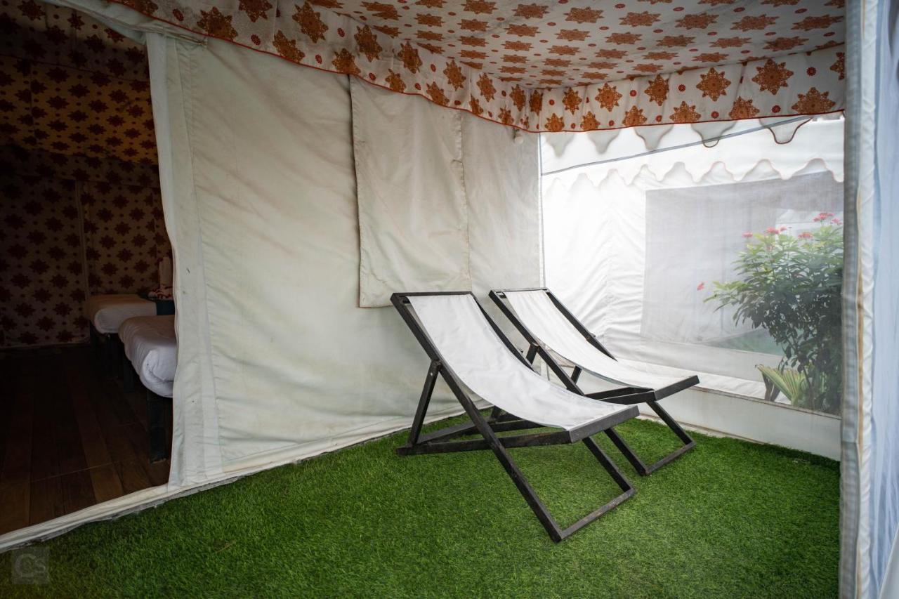 Unity Holiday Tent City Kevadia エクステリア 写真